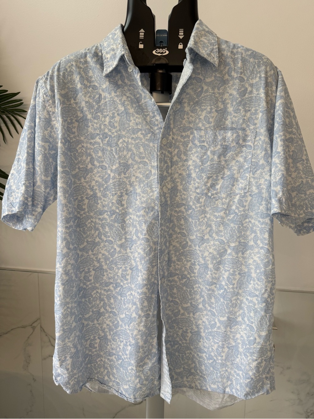 Haggar Casual Blue Paisley Short Sleeve Button Down Shirt Size Large Fitted